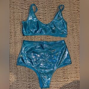 NWOT Tasteful Girl Shiny blue Bikini Set